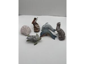 Set of 6 Hand-Carved napkin rings Wooden Sea Animal Figurines